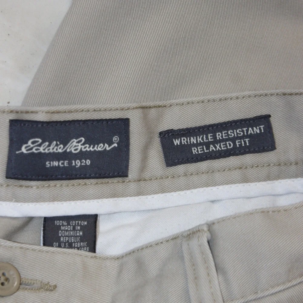 Eddie Bauer Chino Pants Mens 34x30 Tan Good Relaxed‎ Fit Pleated Cotton Khaki